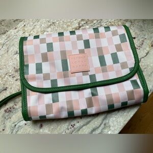 Tender Love and Carry Hanging Toiletry and Makeup Bag - NWOT